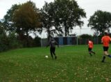 Training S.K.N.W.K. JO17-1 van zaterdag 16-10-2021 (16/28)